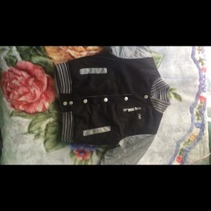 Black and gray boy’s jacket